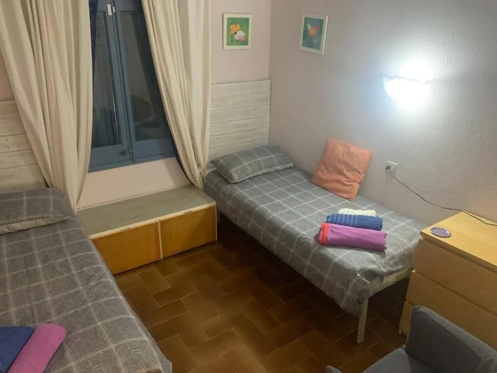 Delightful Villa Close To The Beach L'Escala Spain
