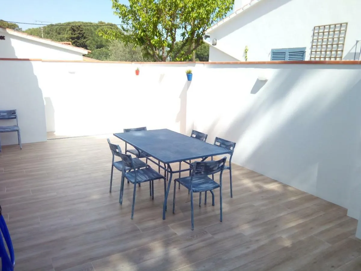 Delightful Villa Close To The Beach L'Escala Holiday home