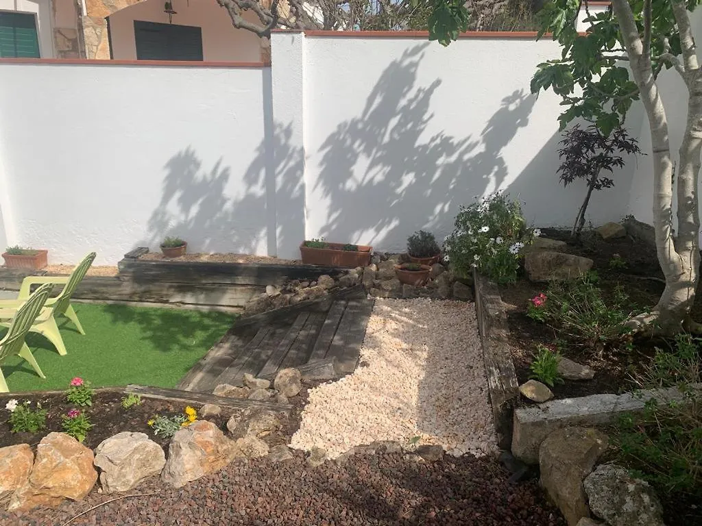 Delightful Villa Close To The Beach L'Escala Holiday home